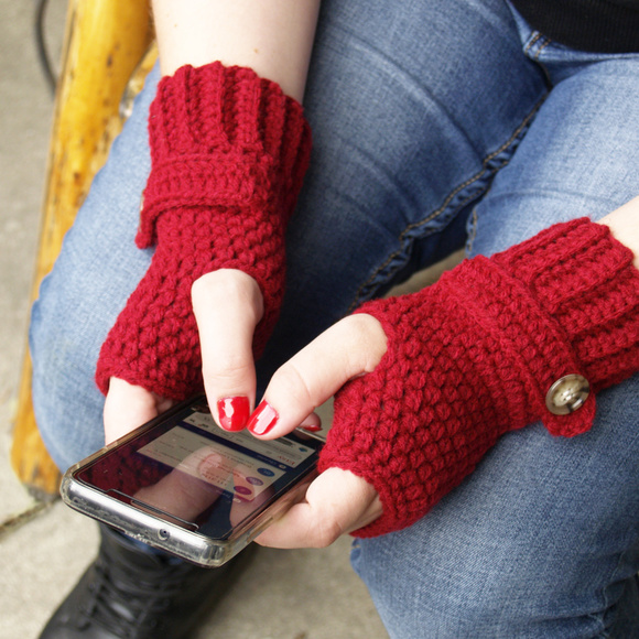 Burgundy Fingerless Glovess - MADE TO ORDER - Picture 2 of 7